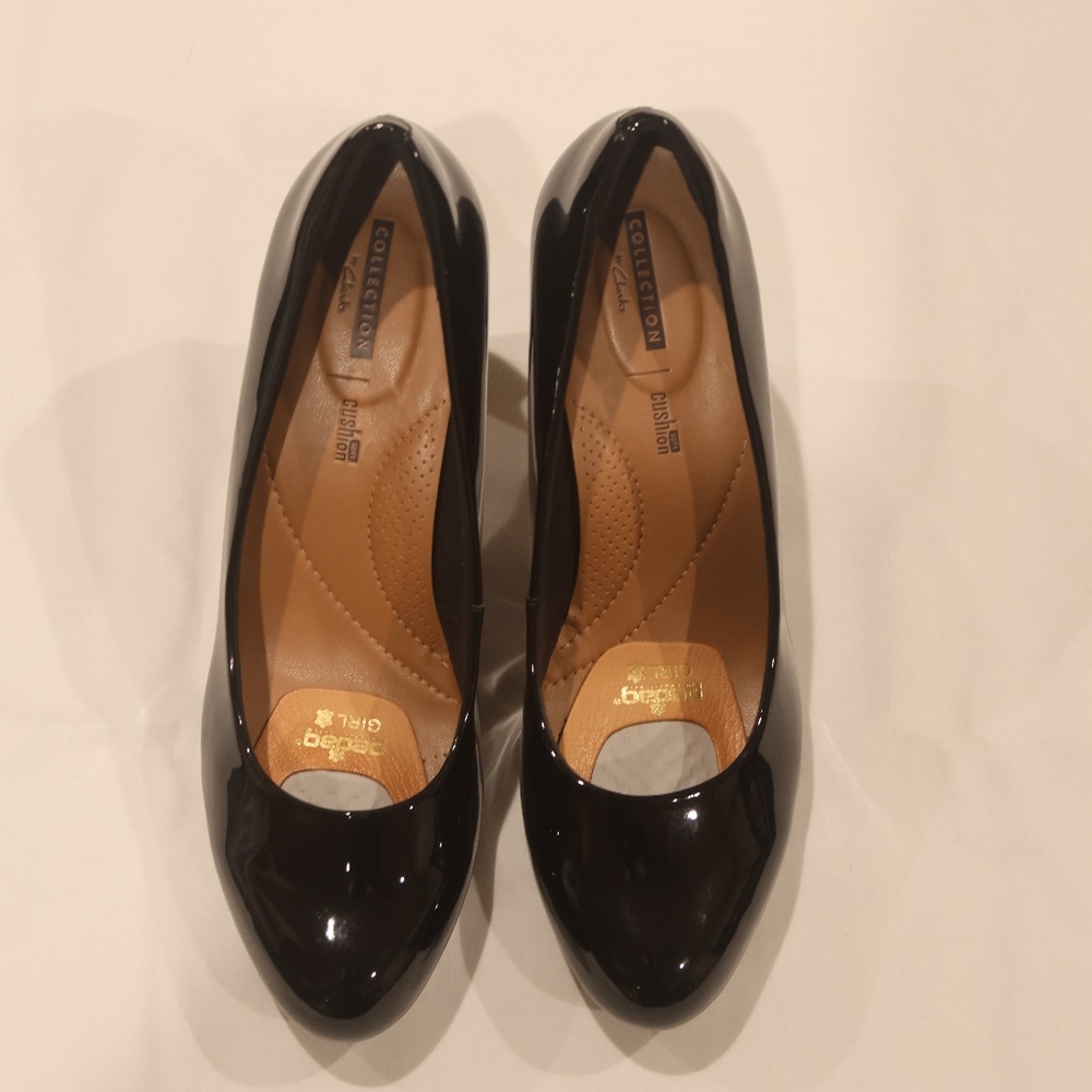 CLARKS Adriel Viola Black Patent Verni Noir